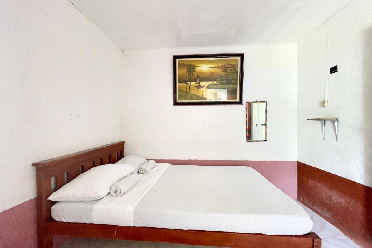 Oyo 899 Merie Diz Sunrise Beach Resort Oslob Exteriér fotografie